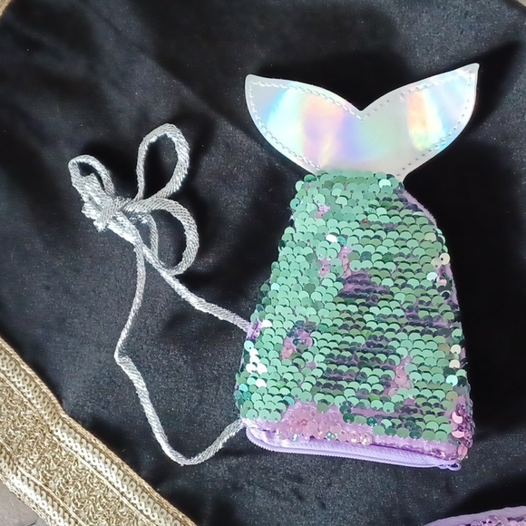 ⭐️3 For $10 ⭐️ Mermaid tail sequined purse PURPLE/TEAL - Picture 3 of 4